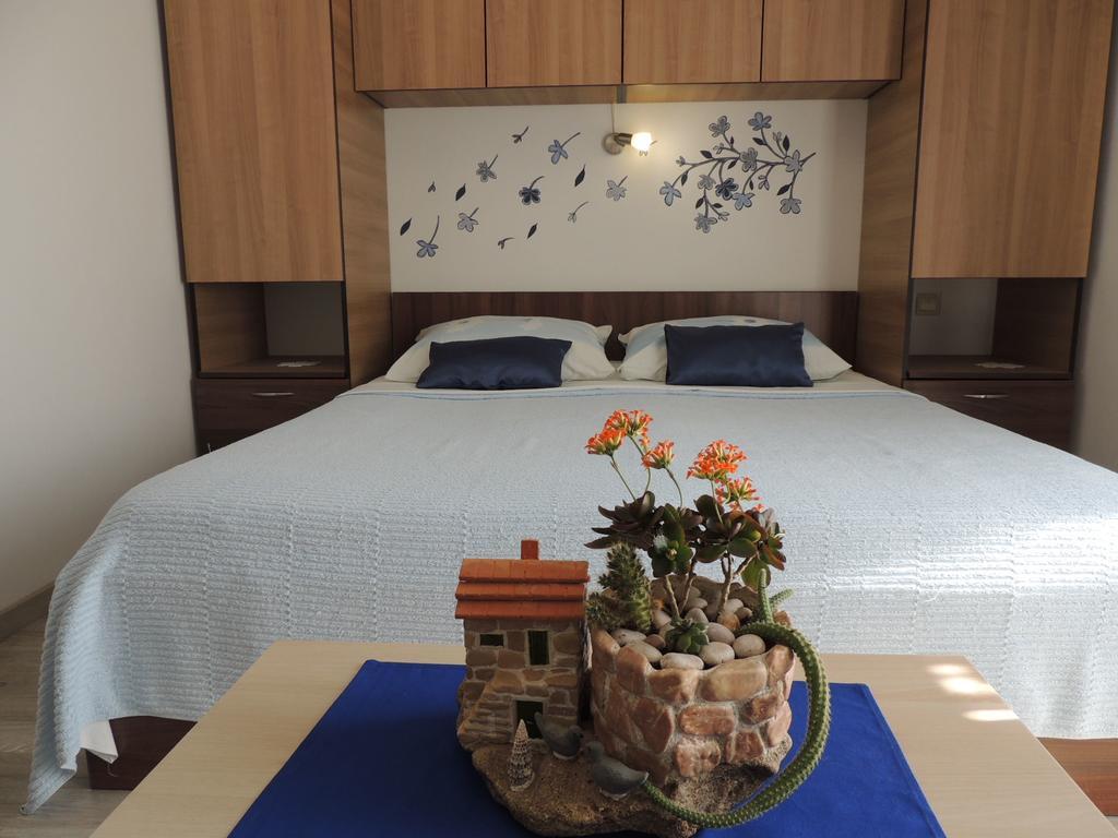 Apartments Barcarola 帕格 外观 照片